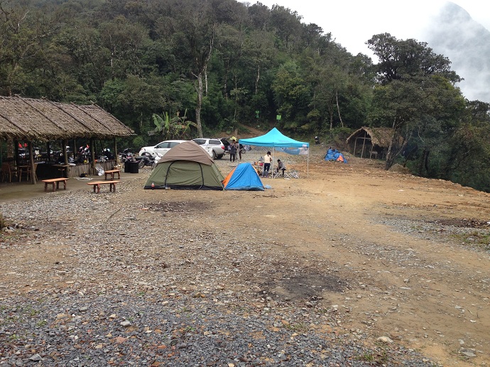 Bãi cắm trại trong thị trấn Tam Đảo.
